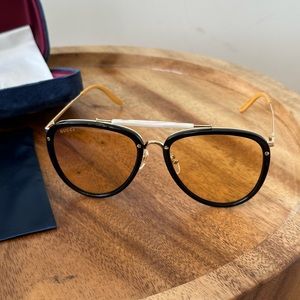 GUCCI Aviator Sunglasses